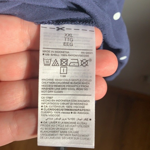 Old Navy XXL Dark Blue White Polka Bot Blouse - Picture 7 of 7